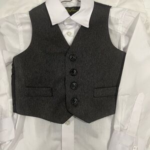 Rafael 3pc Toddler Suit.  Size 2T  Gray. Never worn